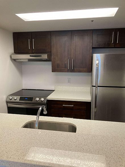 405 789 Drake Street