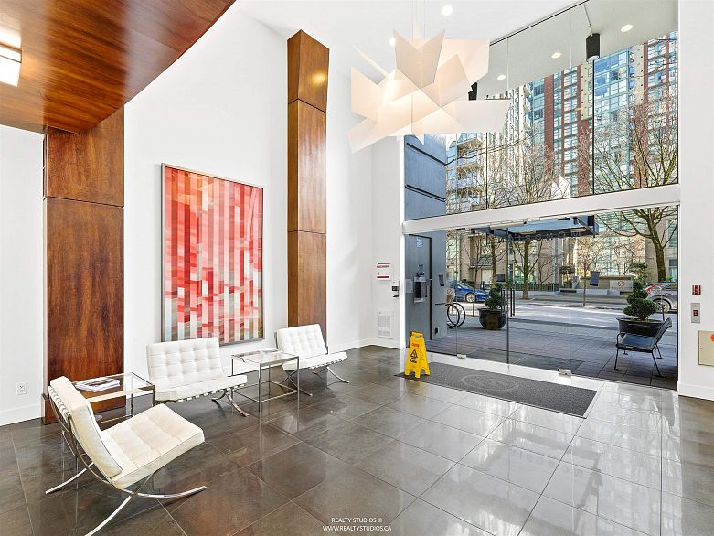 2208 969 Richards Street