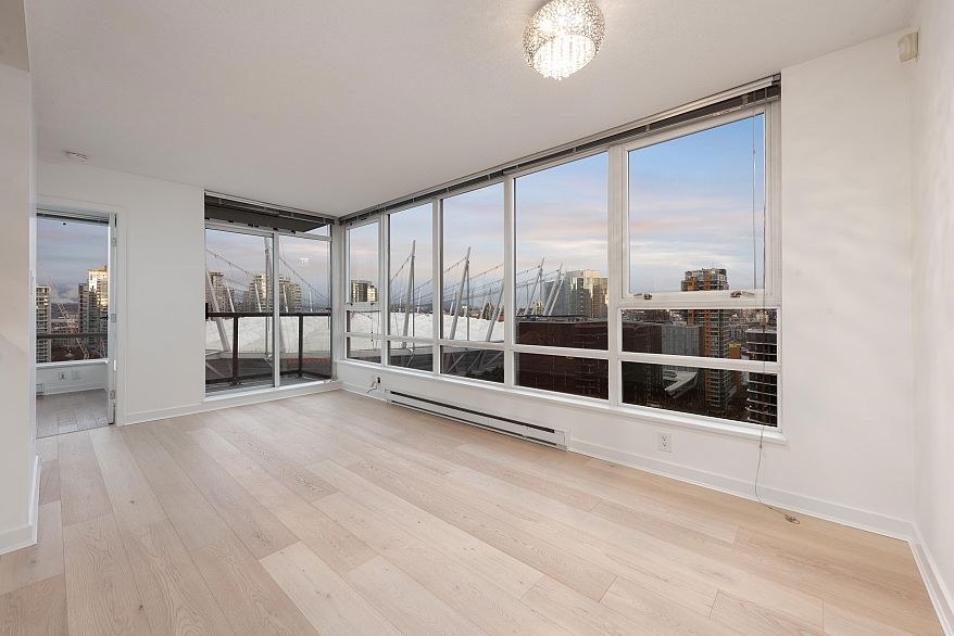 2705 928 Beatty Street