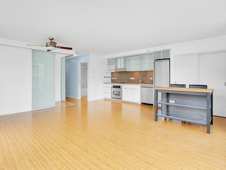 311 168 Powell Street