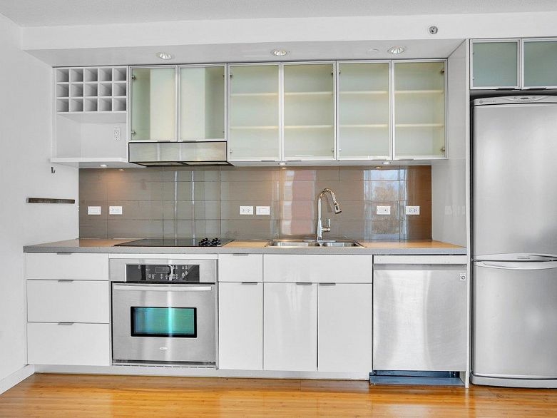 311 168 Powell Street