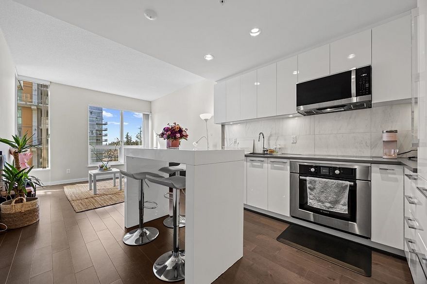 1206 5728 Berton Avenue