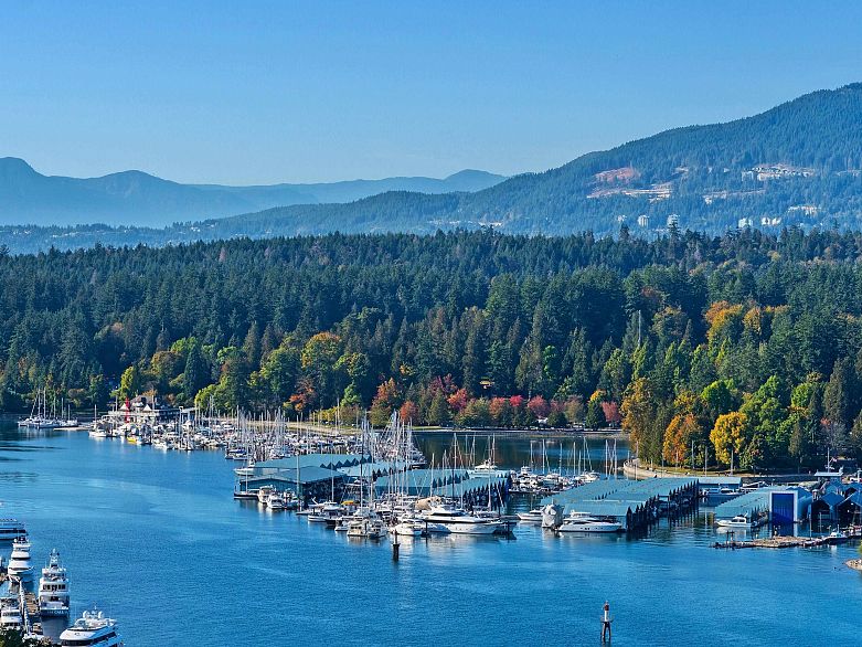 2701 1011 W Cordova Street