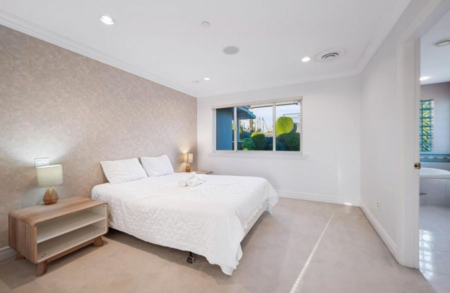 2195 Harrison Street