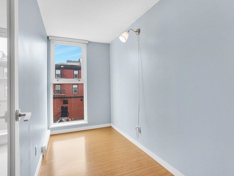 311 168 Powell Street