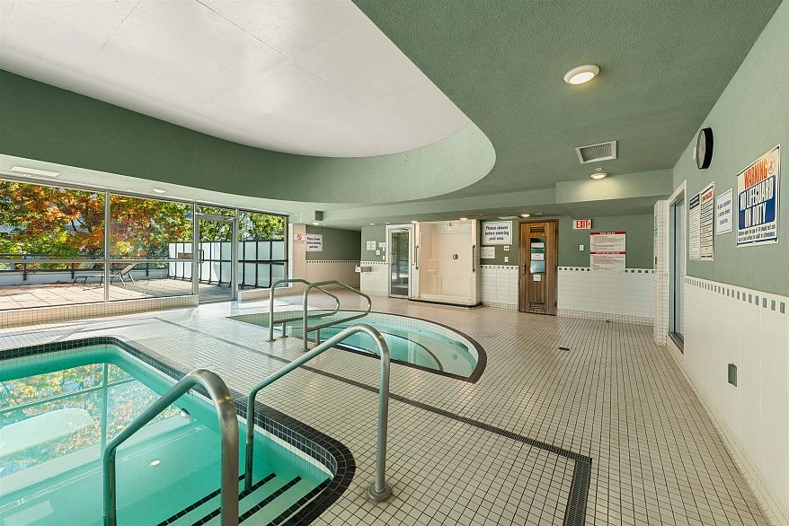 2705 928 Beatty Street