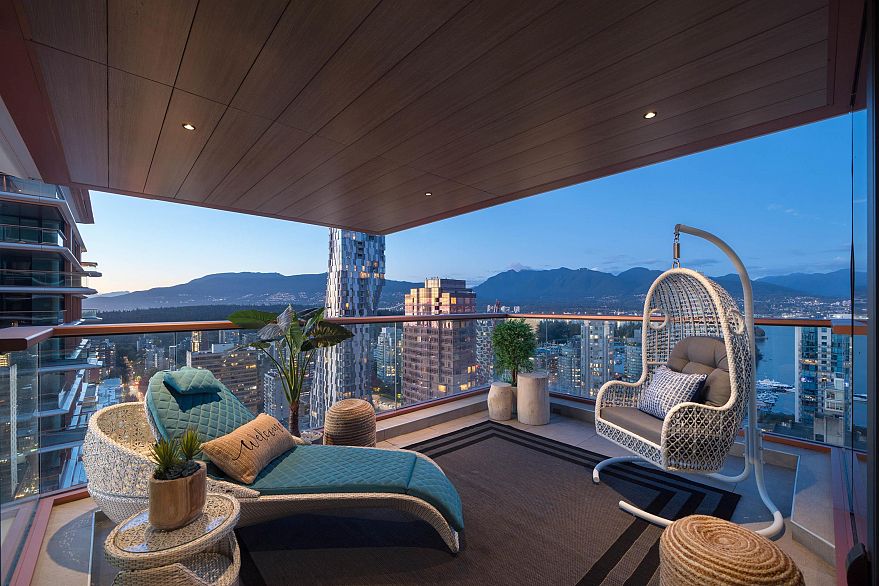 2901 1408 Robson Street