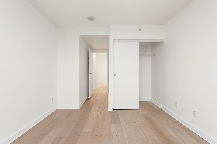 2705 928 Beatty Street