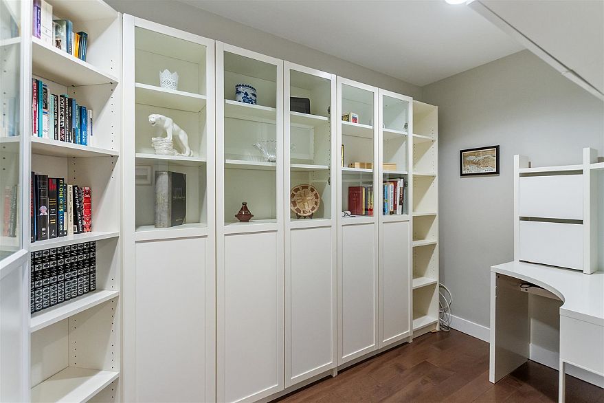 2302 1500 Howe Street