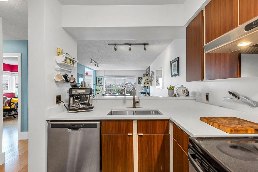 803 1833 Frances Street