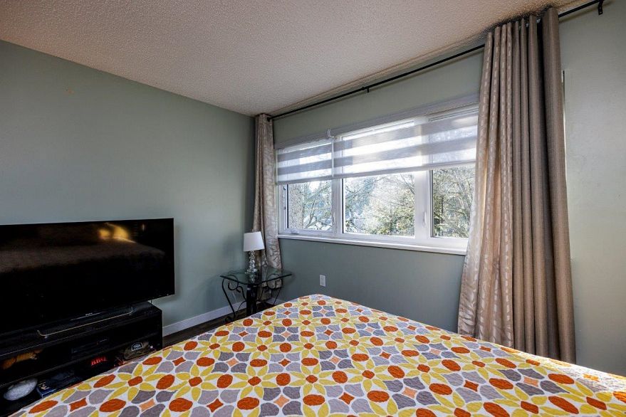 3340 Marquette Crescent