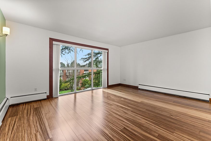 305 1266 W 13th Avenue