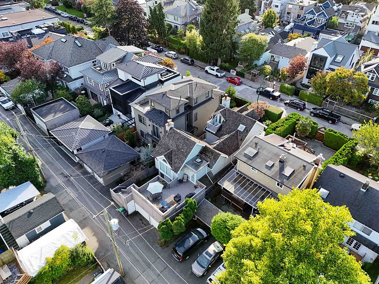 1346 Laburnum Street