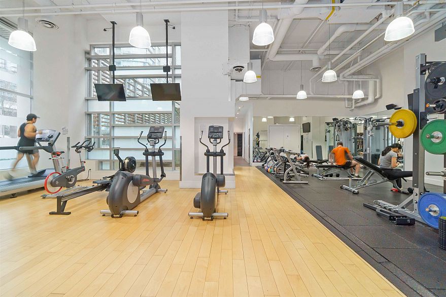 2307 1351 Continental Street