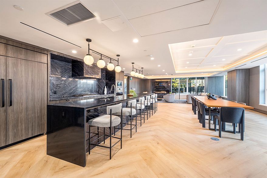 3405 1335 Howe Street