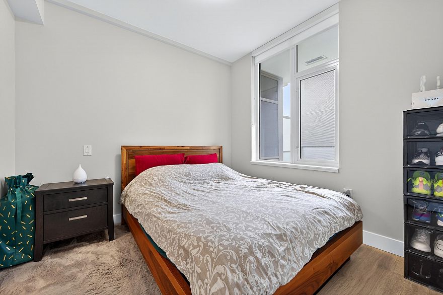 406 3451 Sawmill Crescent