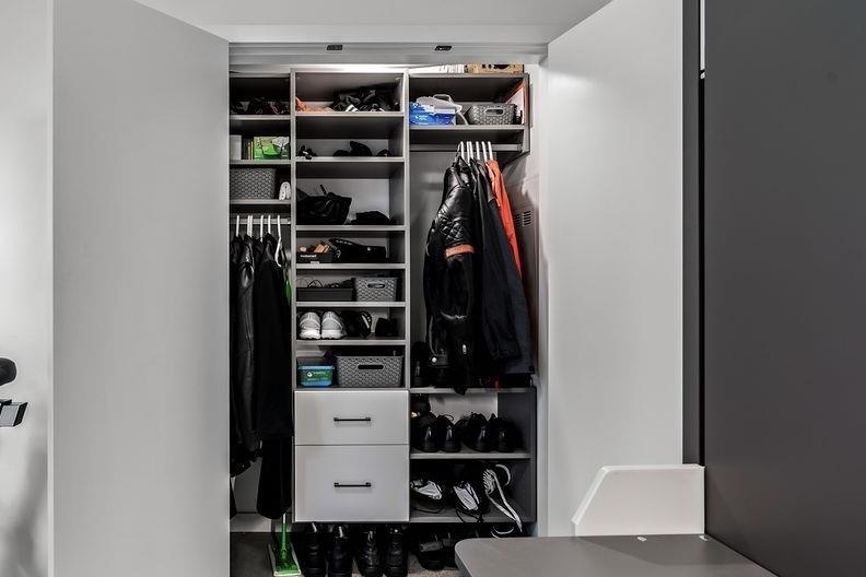 1005 150 E Cordova Street