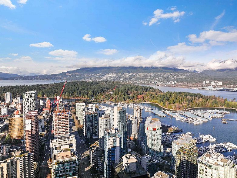 2303 1415 W Georgia Street