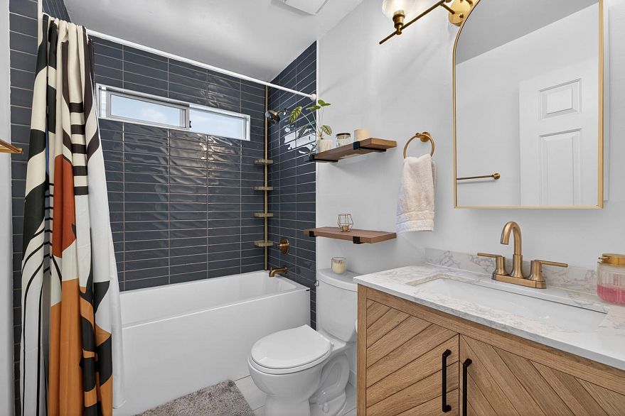 1764 Graveley Street