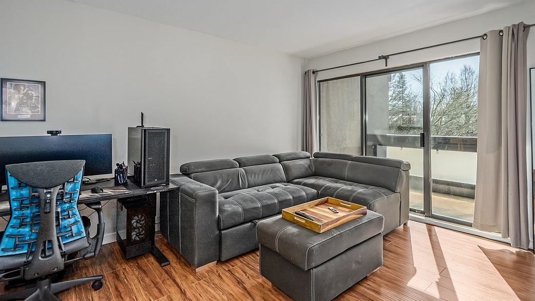 305 975 W 13th Avenue