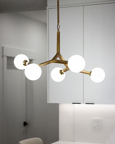 2 4549 W 11th Avenue