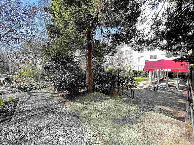 2007 1251 Cardero Street