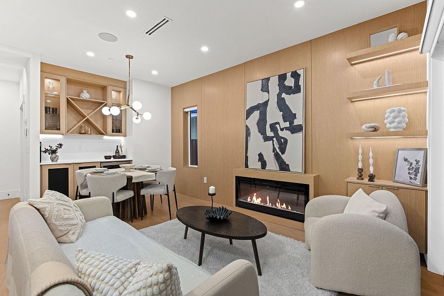 1 4549 W 11th Avenue