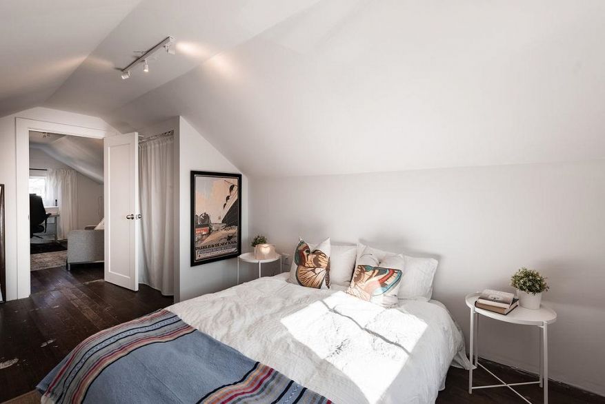 2867 E Georgia Street