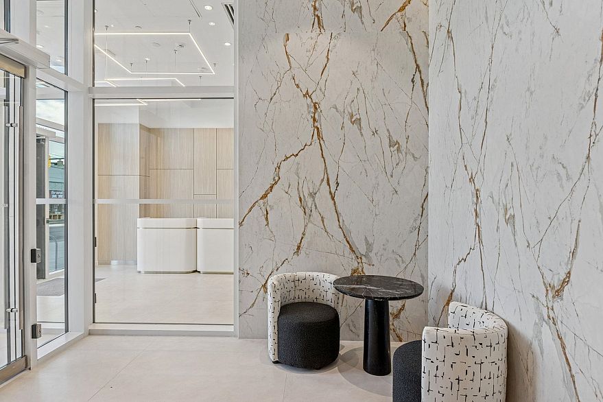 606 8415 Granville Street