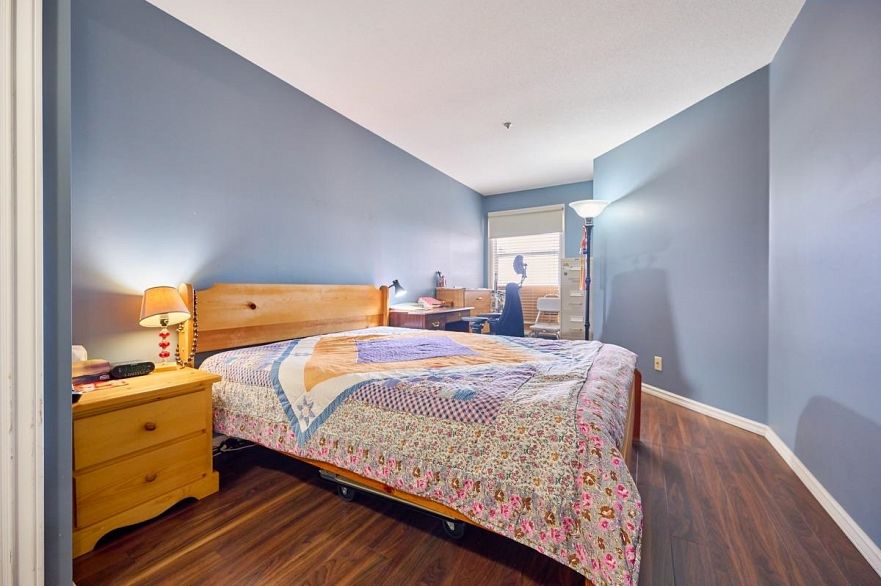 406 1958 E 47th Avenue