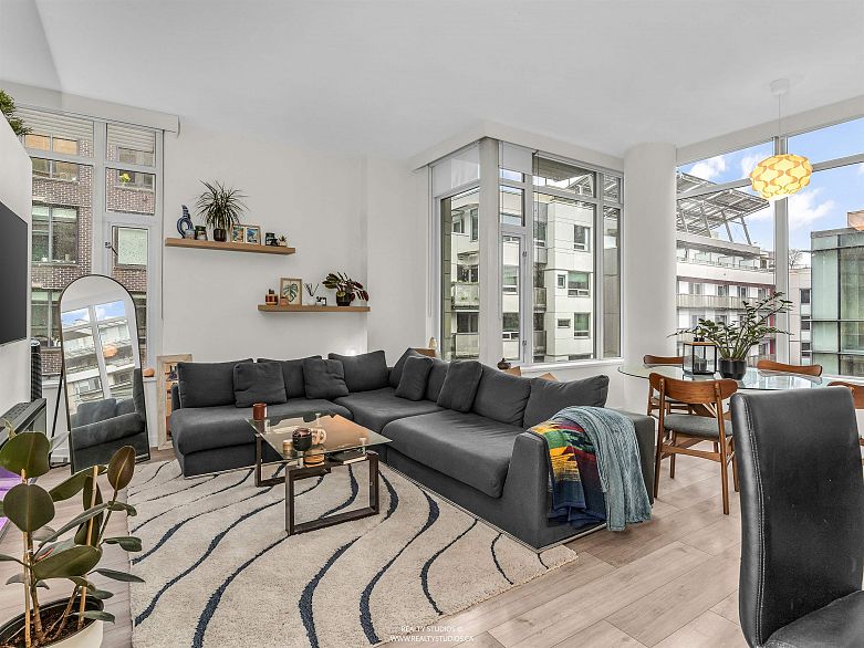 509 1633 Ontario Street