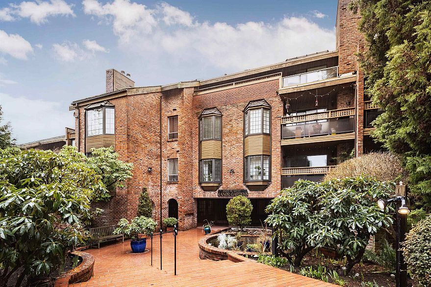 318 2320 W 40th Avenue