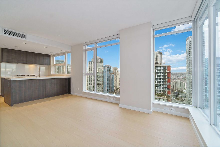 2307 1351 Continental Street