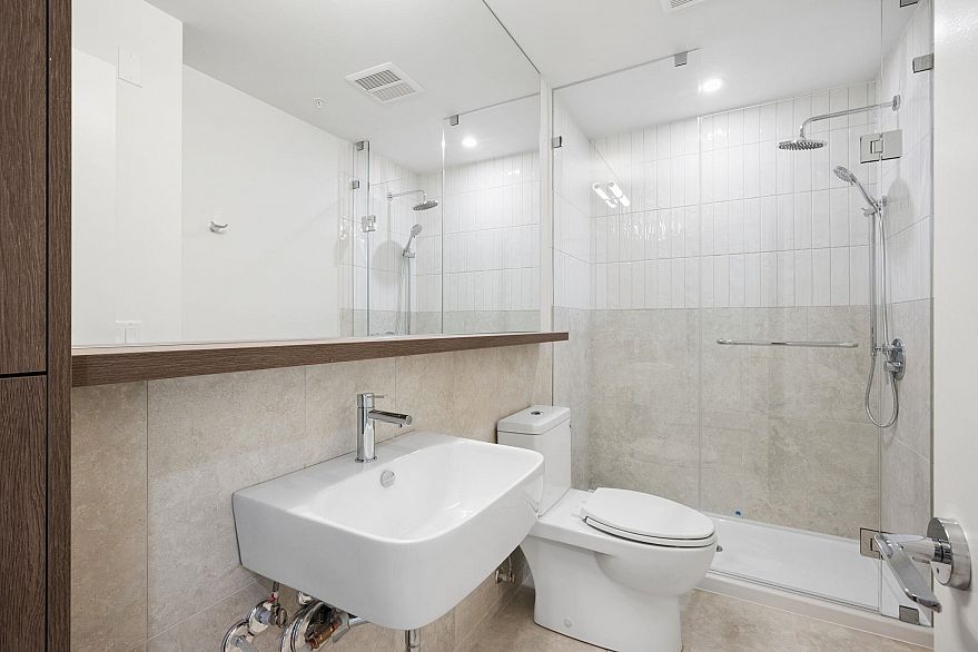 202 378 W 45th Avenue