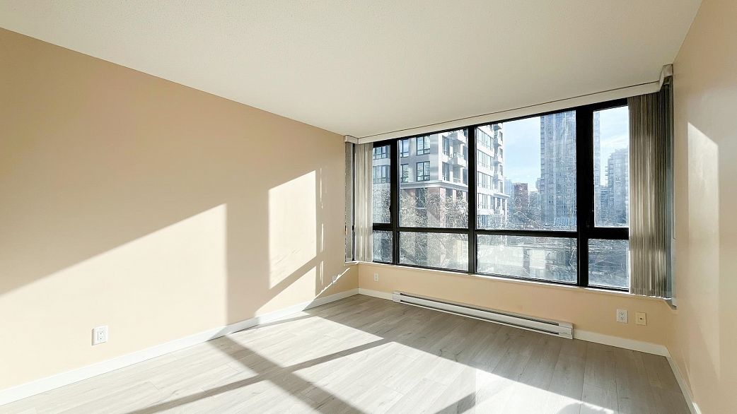 407 928 Homer Street