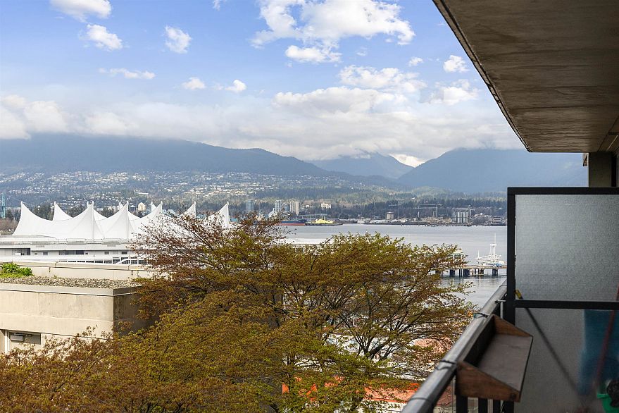 1407 108 W Cordova Street