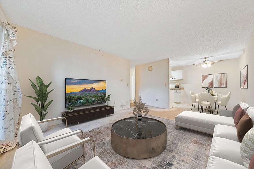 115 1440 E Broadway Street