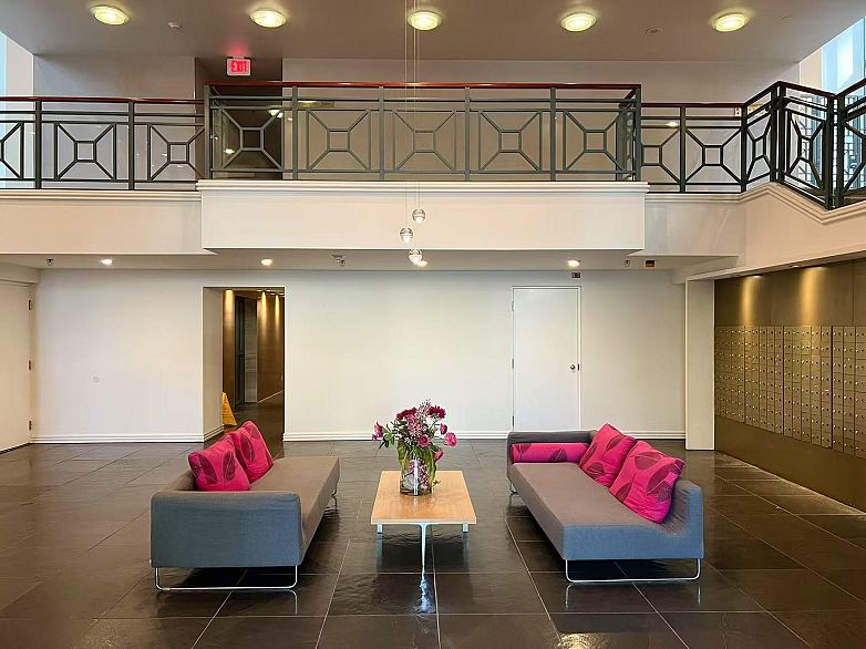 1706 1238 Melville Street