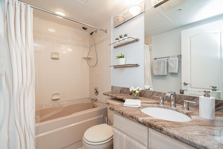 304 1233 Beach Avenue