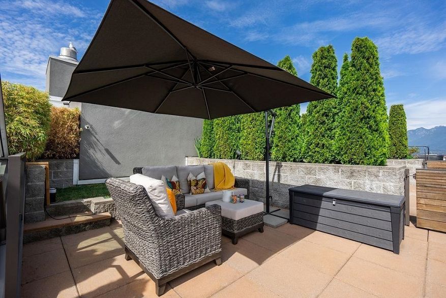 1005 150 E Cordova Street