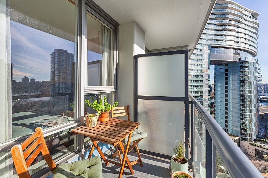 1711 939 Expo Boulevard