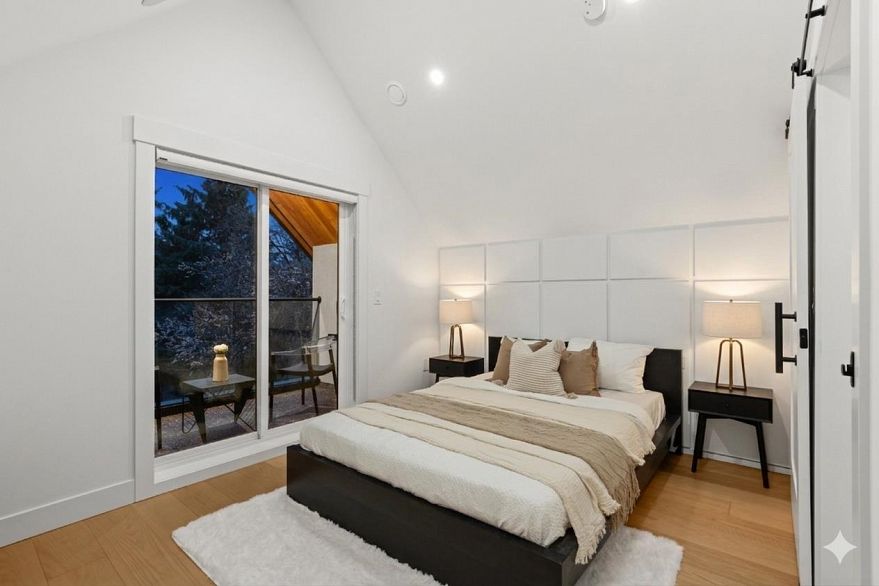 1 4549 W 11th Avenue