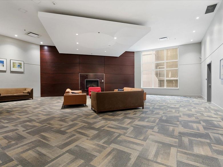 503 933 Hornby Street