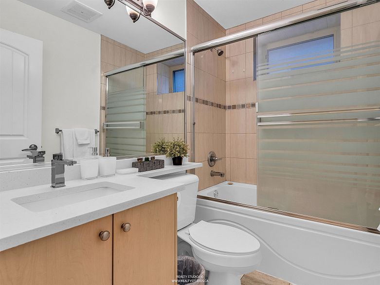 6387 Prince Albert Street