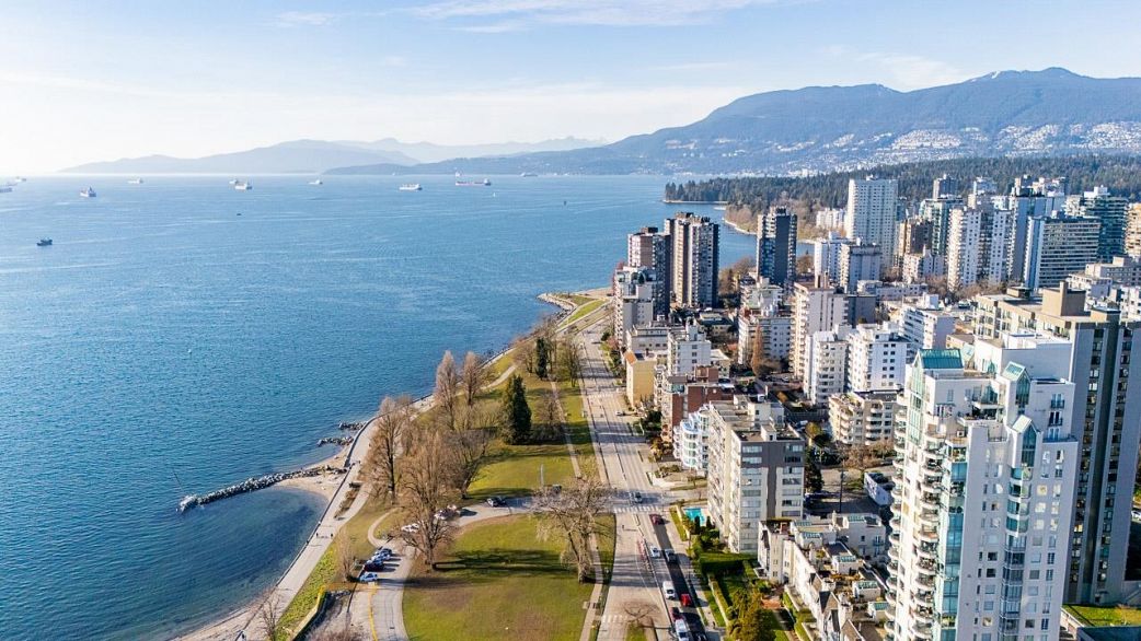 304 1233 Beach Avenue