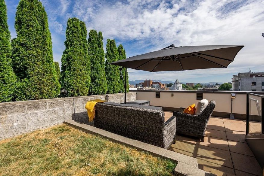 1005 150 E Cordova Street