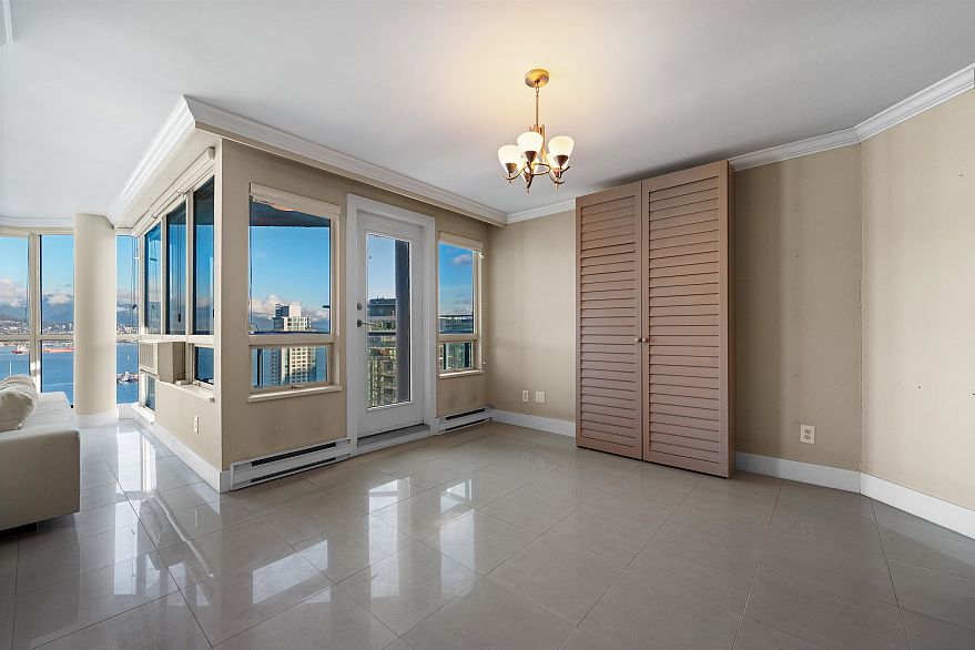 2303 1415 W Georgia Street