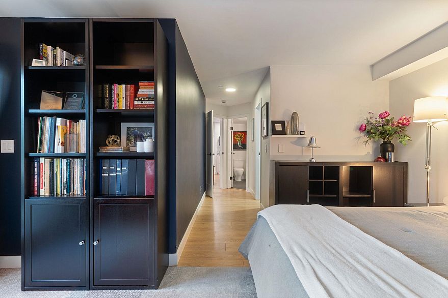 102 1924 Comox Street