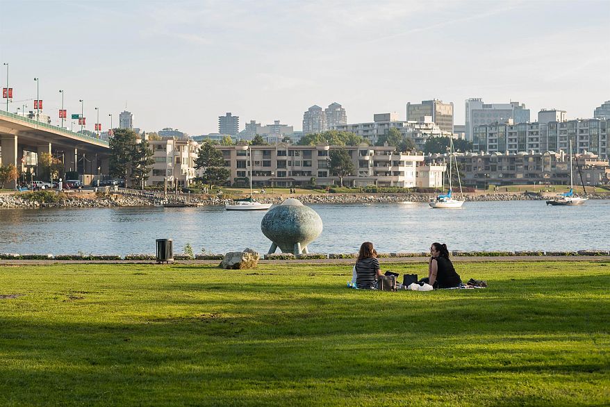 1711 939 Expo Boulevard