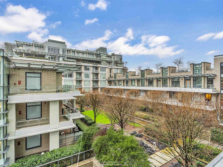 509 1633 Ontario Street